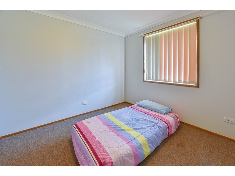 29 Fitzgibbon Lane, Rosemeadow NSW 2560