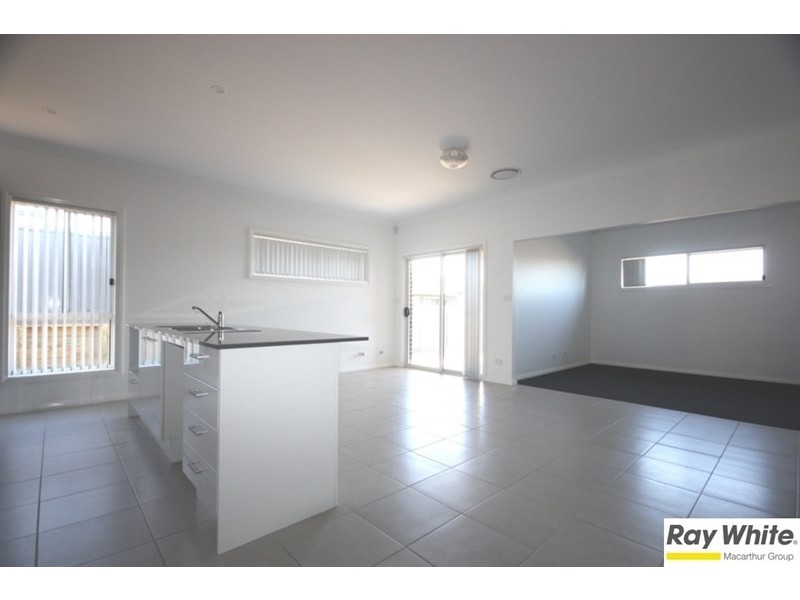 59 Holland Drive, Spring Farm NSW 2570