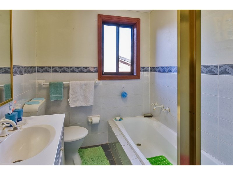 1/144 Macquarie Avenue, Campbelltown NSW 2560