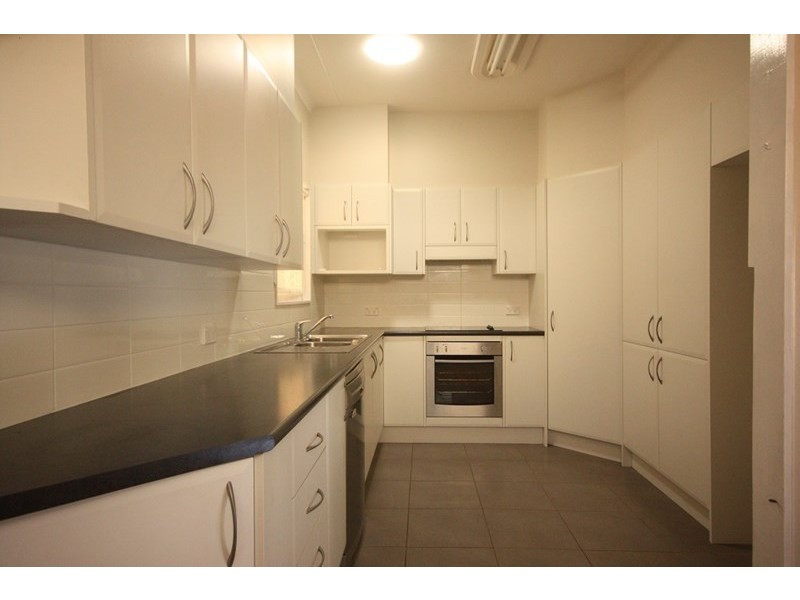 7 Kendall Street, Campbelltown NSW 2560