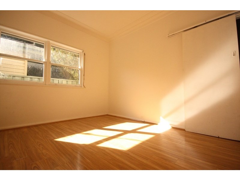 7 Kendall Street, Campbelltown NSW 2560