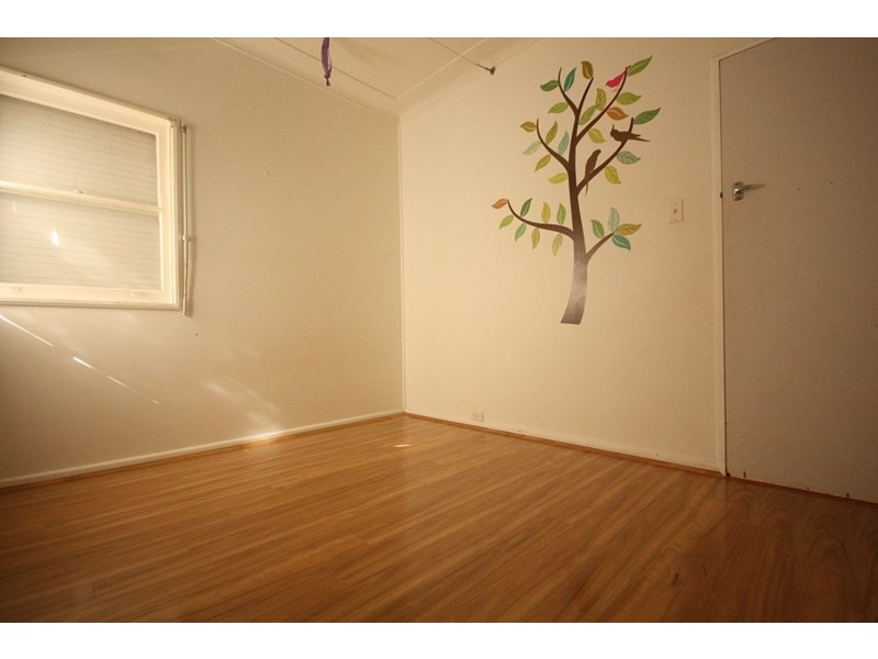 7 Kendall Street, Campbelltown NSW 2560