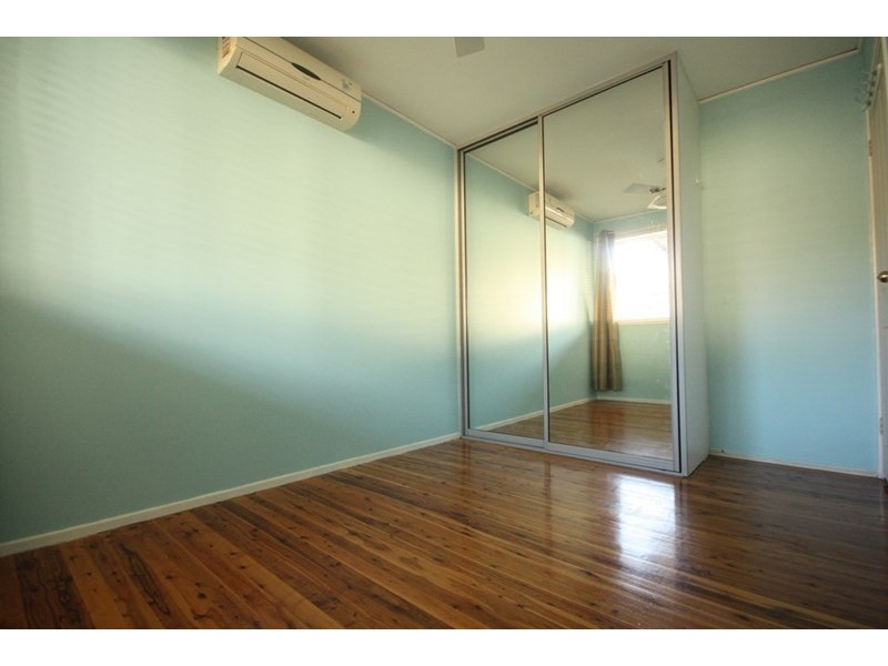 10 Manooka Crescent, Bradbury NSW 2560