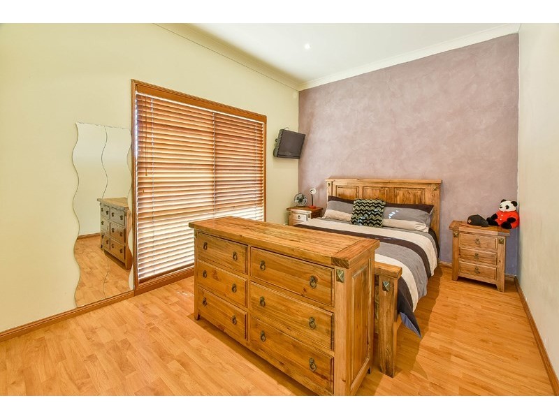 13 Persoonia Close, Mount Annan NSW 2567