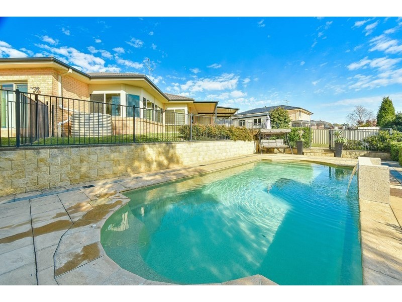 13 Persoonia Close, Mount Annan NSW 2567