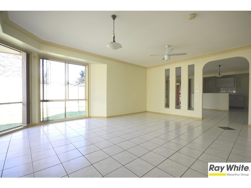 66 Paddymiller Avenue, Currans Hill NSW 2567