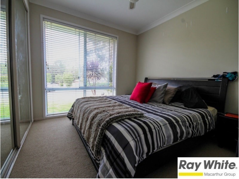 10 David Place, Mount Annan NSW 2567