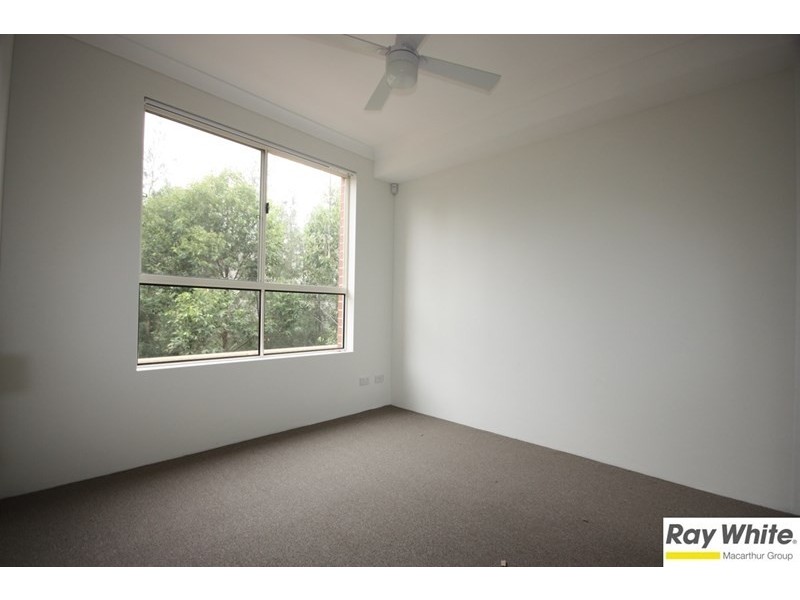 42/221A Waterworth Drive, Mount Annan NSW 2567