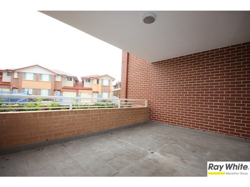 42/221A Waterworth Drive, Mount Annan NSW 2567