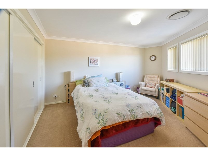 2A Mongon Place, St Helens Park NSW 2560
