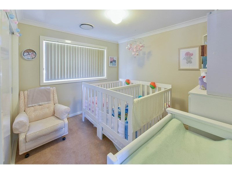 2A Mongon Place, St Helens Park NSW 2560