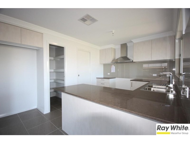 5 Morris Street, Oran Park NSW 2570