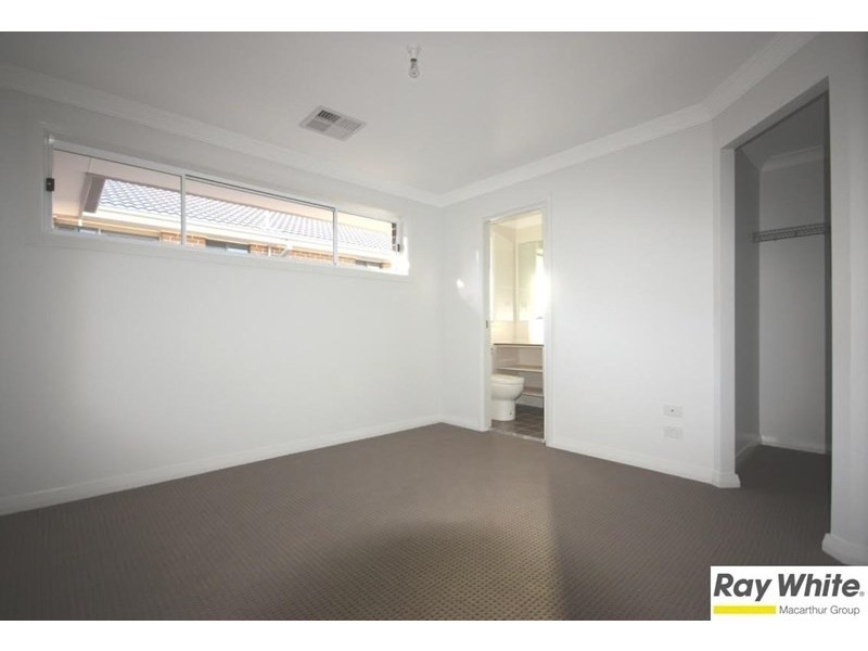 5 Morris Street, Oran Park NSW 2570