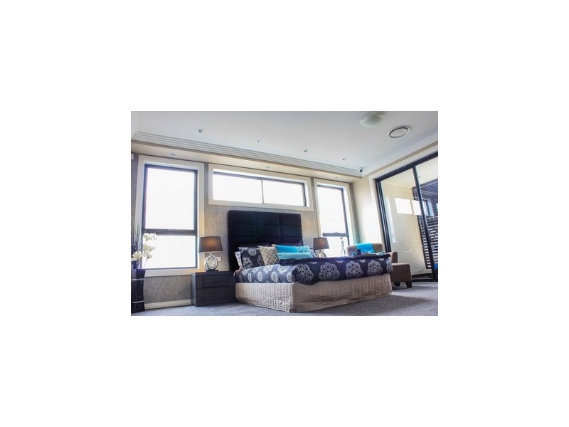 11 Village Circuit, Gregory Hills NSW 2557