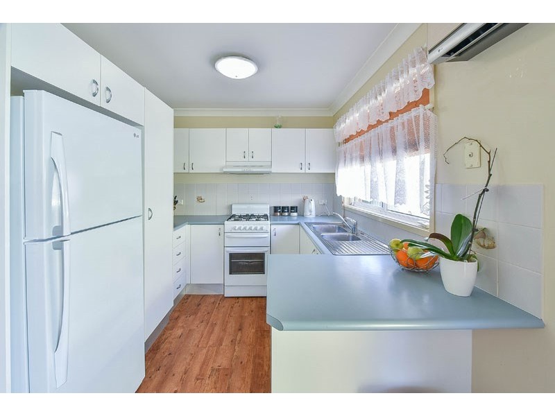 17 Davey Place, St Helens Park NSW 2560