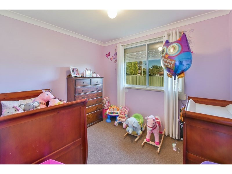 17 Davey Place, St Helens Park NSW 2560