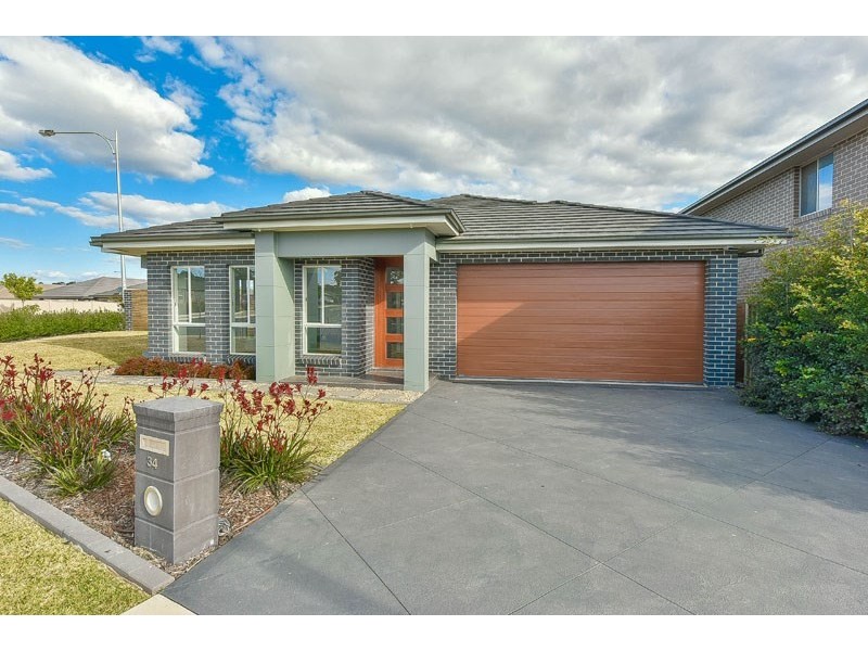 34 Easton Avenue, Spring Farm NSW 2570