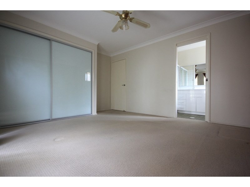 175 Harrow Road, Glenfield NSW 2167