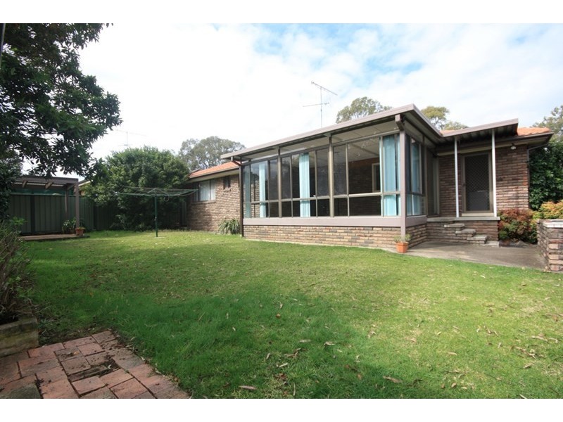 175 Harrow Road, Glenfield NSW 2167