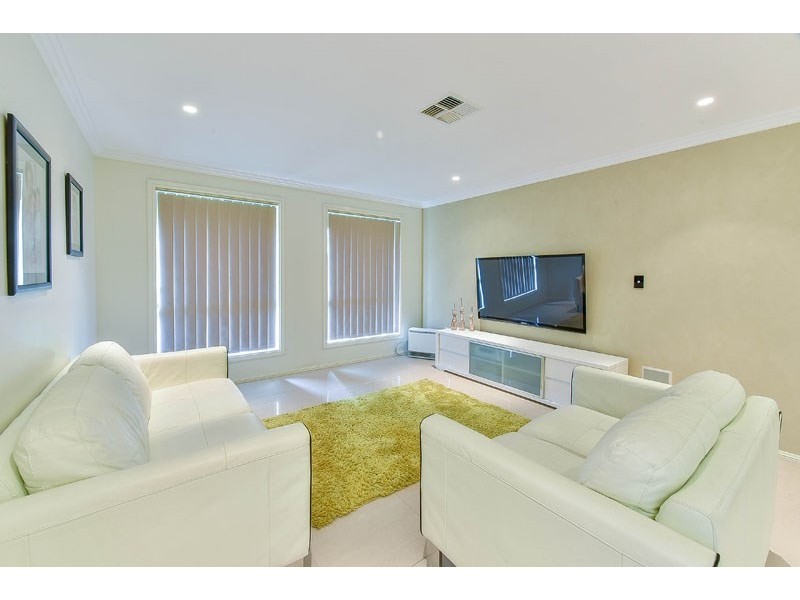 24 Dodonea Circuit, Mount Annan NSW 2567