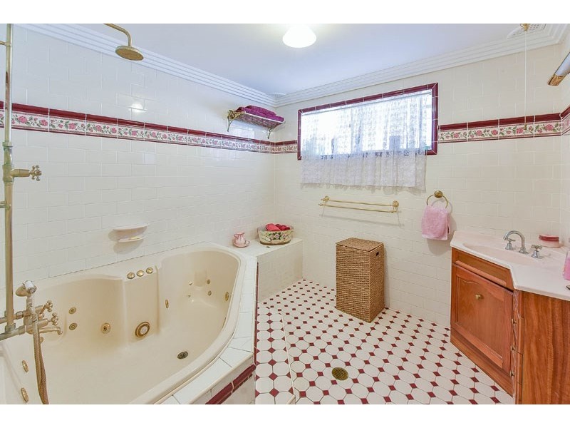 261 Junction Road, Ruse NSW 2560