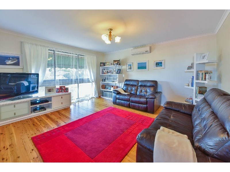 28 Cronulla Crescent, Woodbine NSW 2560