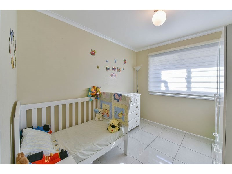 4 Ferdinand Place, Rosemeadow NSW 2560