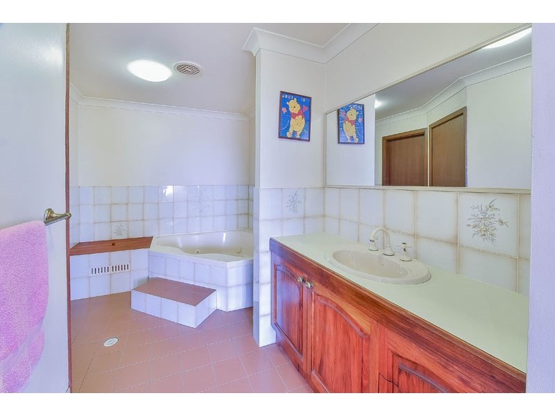 4 Oates Place, Leumeah NSW 2560