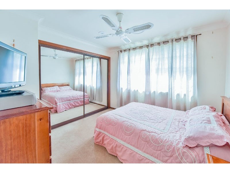 4 Oates Place, Leumeah NSW 2560