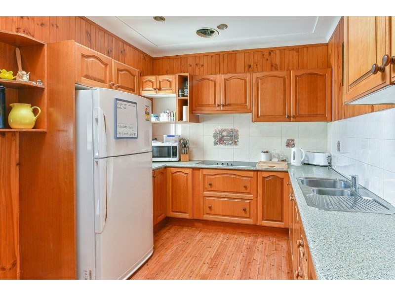 21 Waminda Avenue, Campbelltown NSW 2560