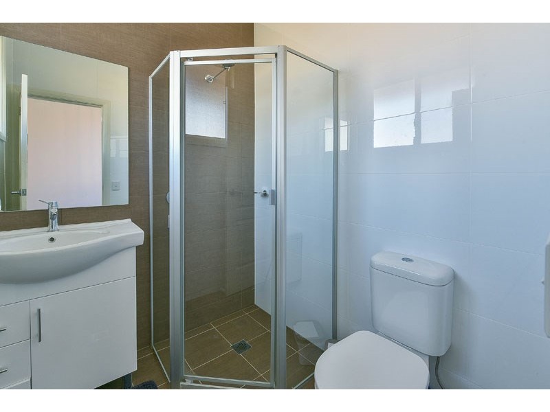 8/221a Waterworth Drive, Mount Annan NSW 2567