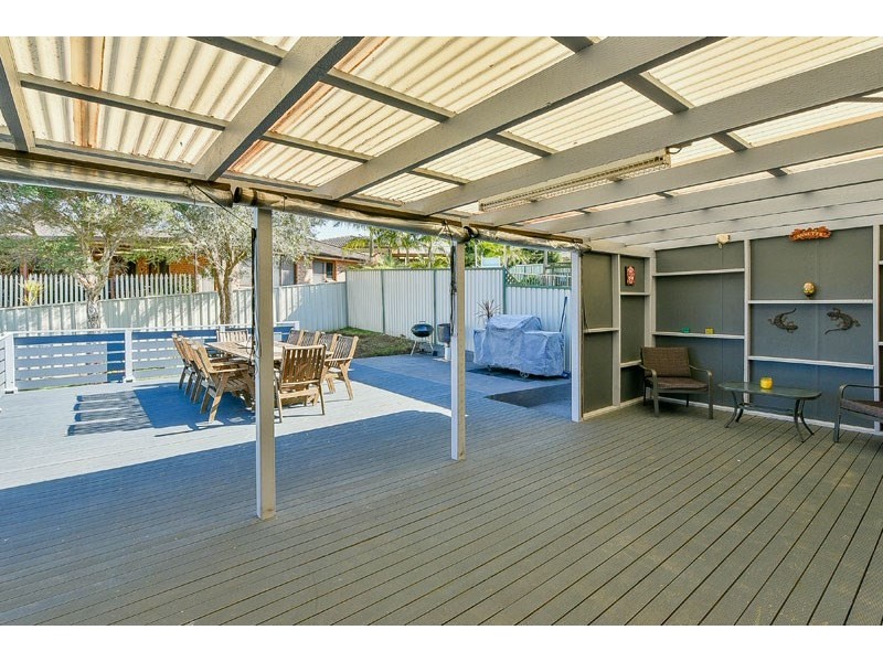 7 Thane Close, Rosemeadow NSW 2560