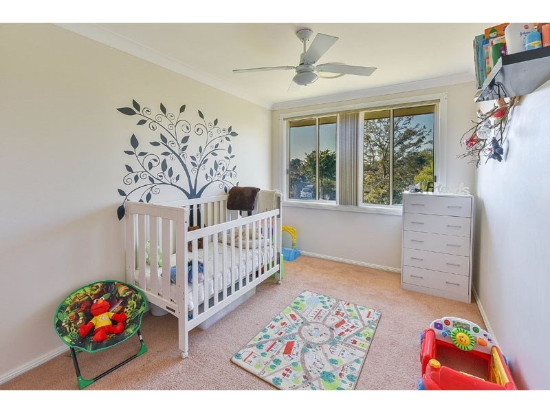 7 Thane Close, Rosemeadow NSW 2560