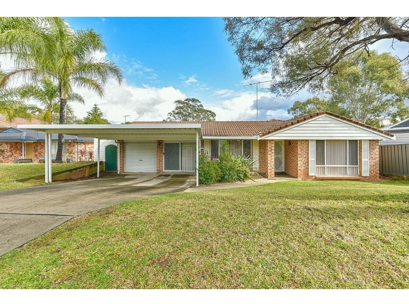 3 Moffat Place, Minto NSW 2566