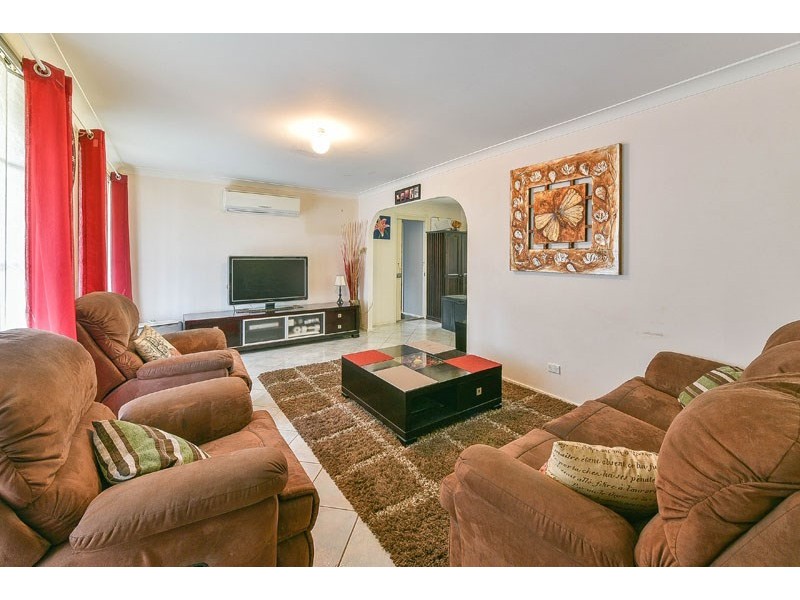 6 Canidius Street, Rosemeadow NSW 2560