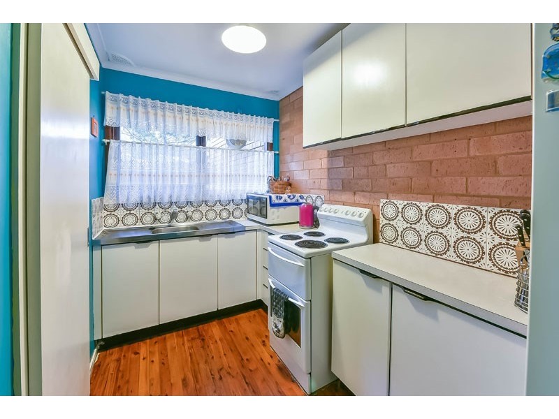 2/15 Brushbox Place, Bradbury NSW 2560
