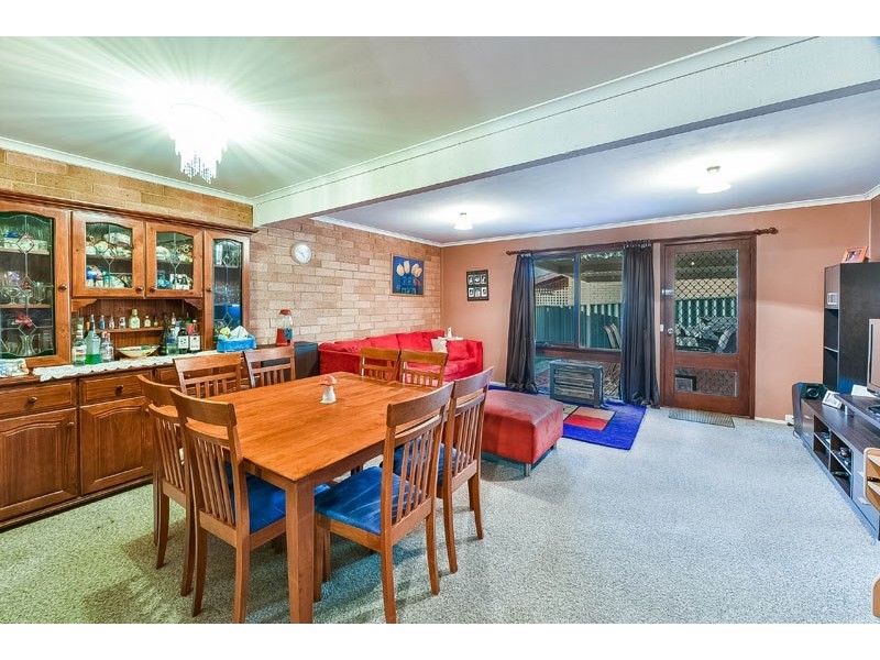 2/15 Brushbox Place, Bradbury NSW 2560