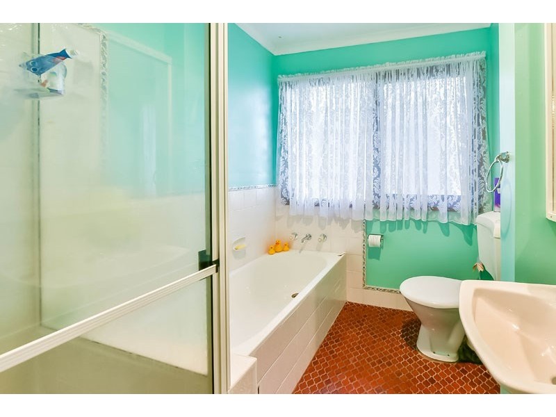 2/15 Brushbox Place, Bradbury NSW 2560