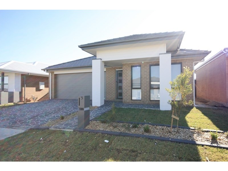 5 Xanadu Street, Gregory Hills NSW 2557