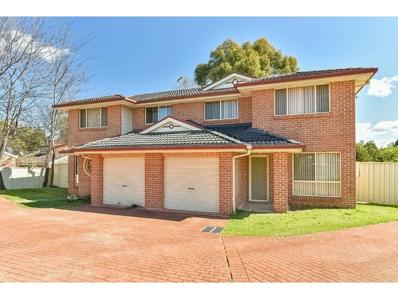 2/13 Woolpack Street, Elderslie NSW 2570