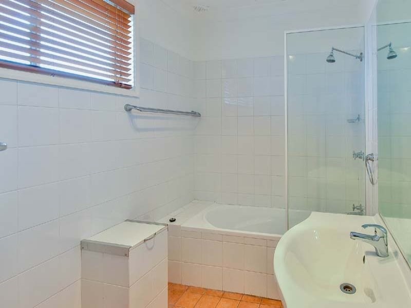 26 Manooka Crescent, Bradbury NSW 2560