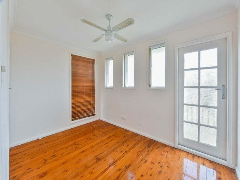 26 Manooka Crescent, Bradbury NSW 2560