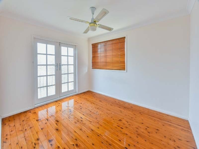 26 Manooka Crescent, Bradbury NSW 2560