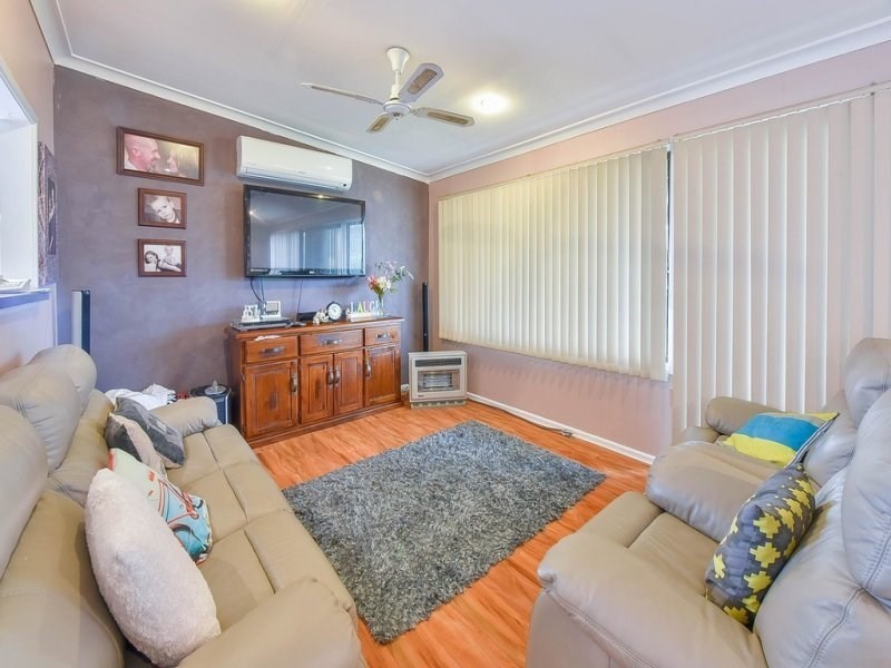 2 Albury Avenue, Campbelltown NSW 2560