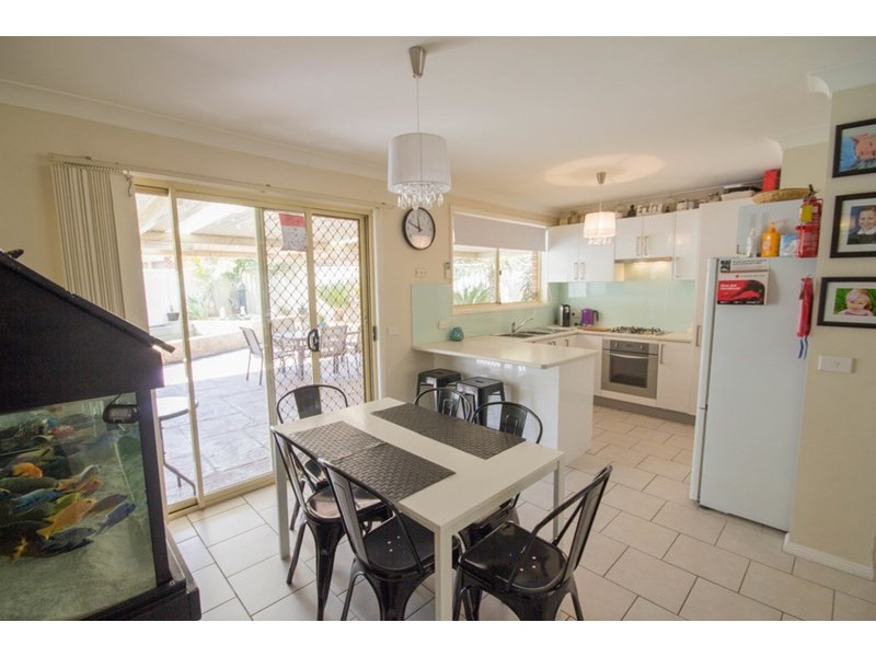 6C Hodges Place, Currans Hill NSW 2567