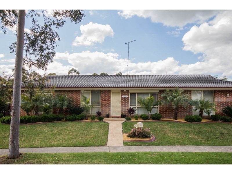 6C Hodges Place, Currans Hill NSW 2567