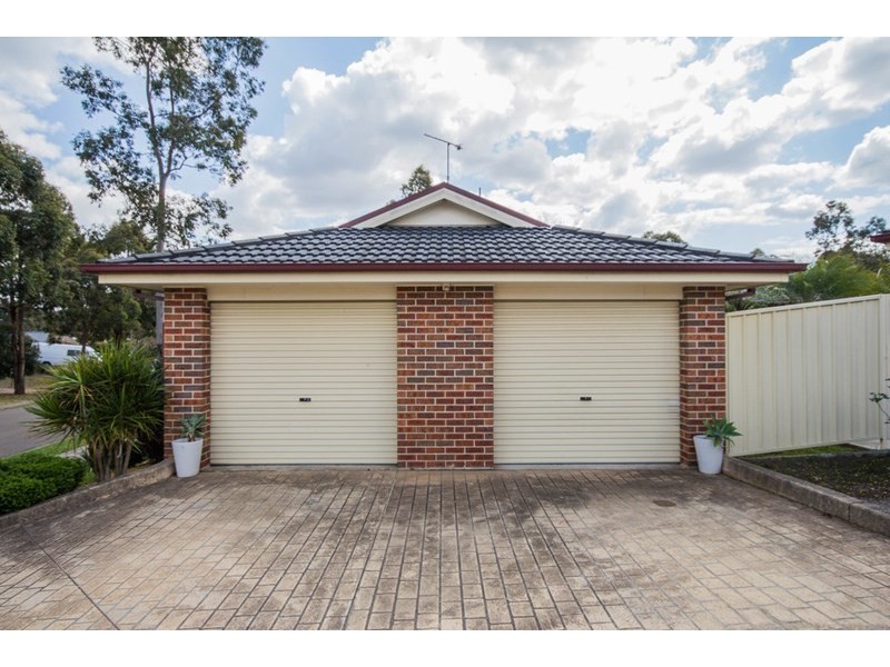 6C Hodges Place, Currans Hill NSW 2567