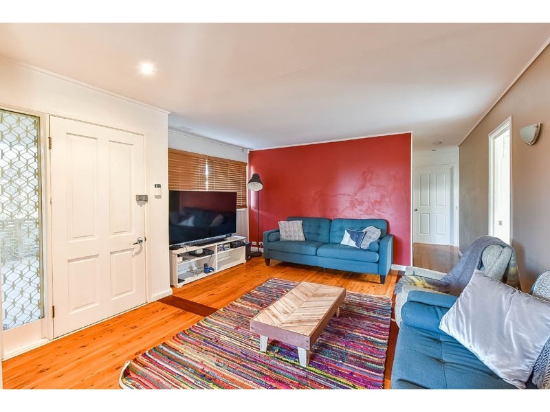 2 Fern Avenue, Bradbury NSW 2560