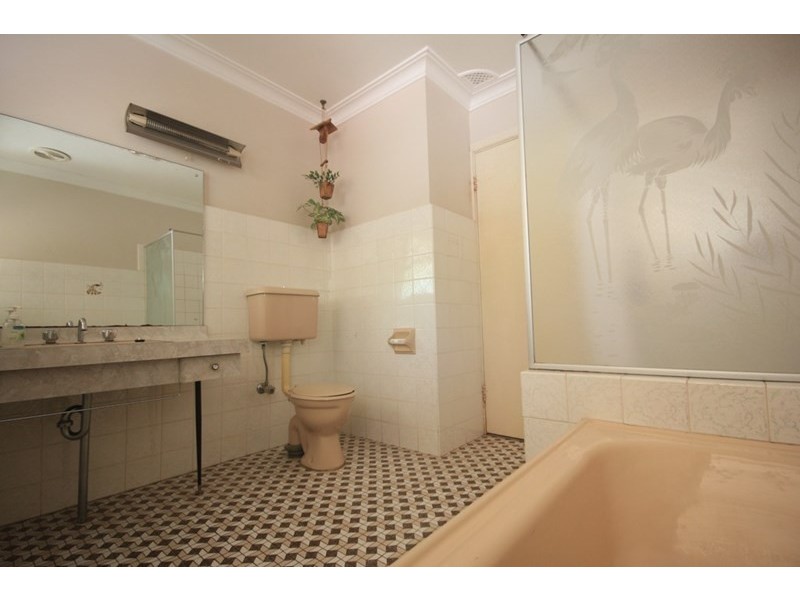 39 Richmond Crescent, Campbelltown NSW 2560