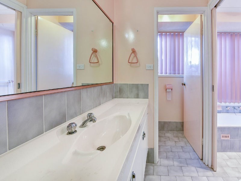 3 Moffat Place, Minto NSW 2566